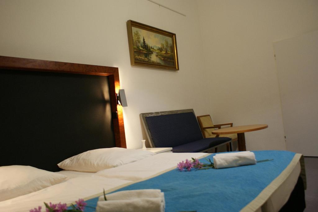Hotel Garni Aaberna Berlin Szoba fotó